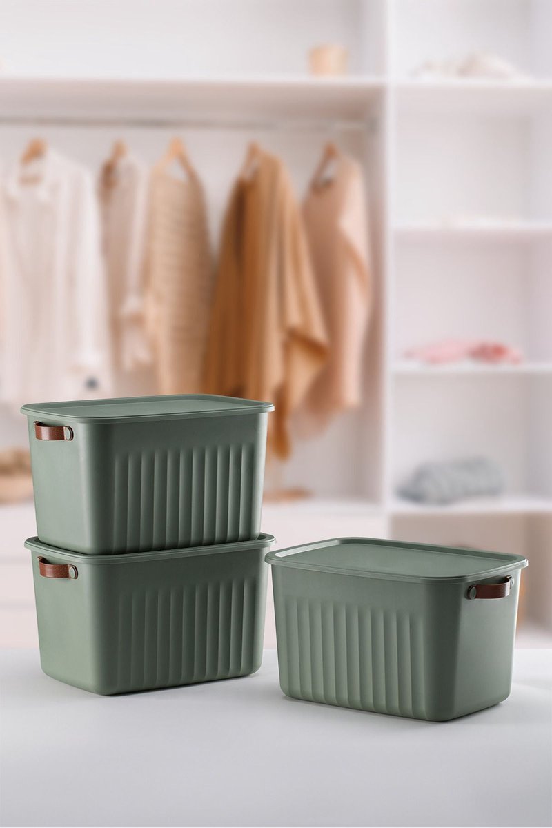 Tobeyz 15L BPA-Free Stackable Storage Bins with Lids - Green 3-Pack