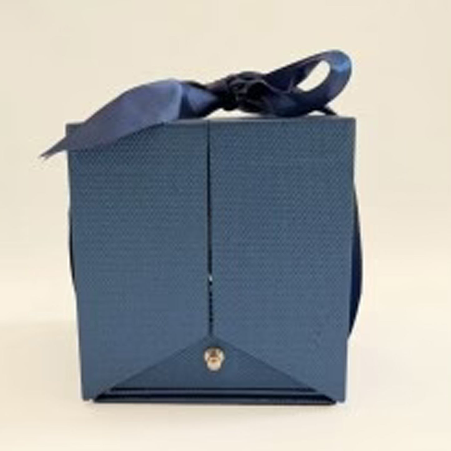 Real Roses in Blue Gift Box - Valentine's Mother's Day 2-3yr Preserved