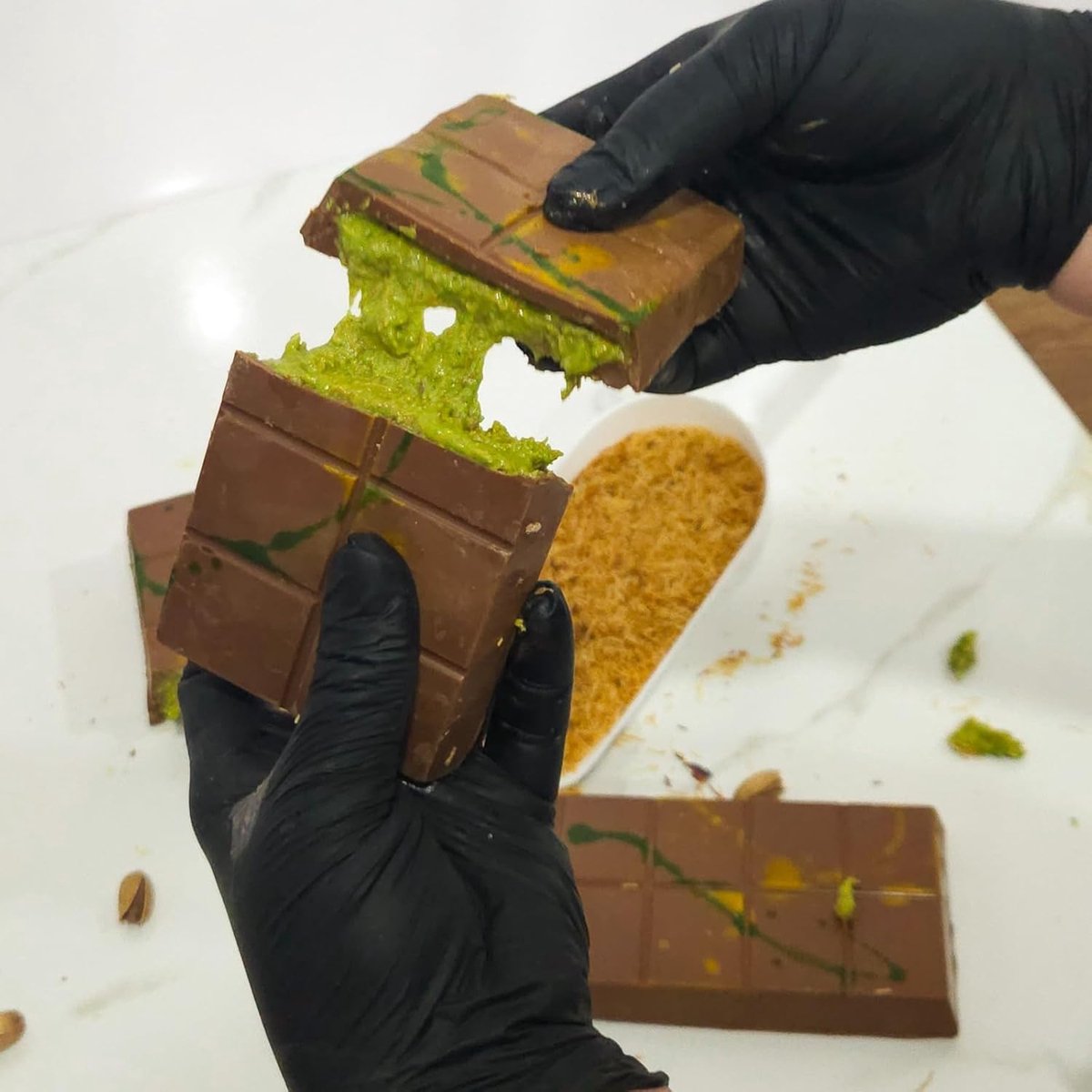Luxury Bites Dubai Chocolate 210g - Handmade Belgian Chocolate with Pistachio &amp; Kadayif, Premium Halal Confectionery