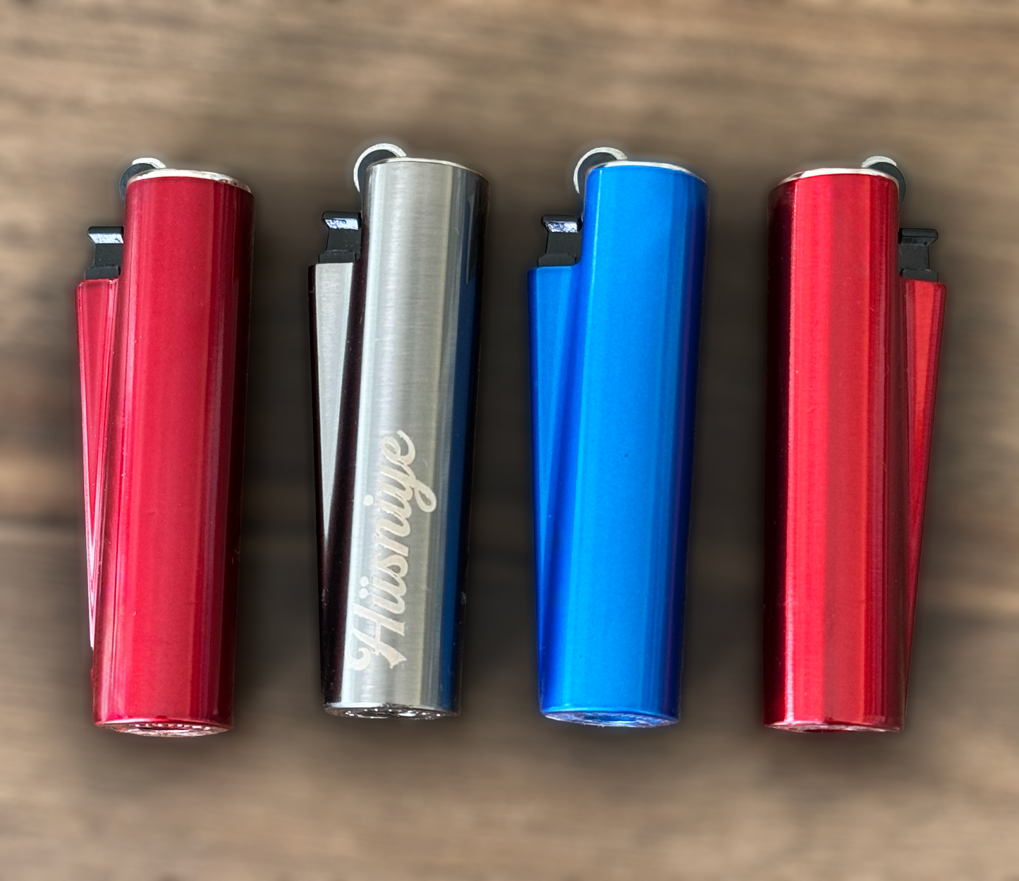 Gepersonaliseerde aanstekers - Metalen Clipper Vuursteen Aansteker - Aansteker Graveren met Logo en Tekst - Eigen Ontwerp - Gepersonaliseerd Cadeau - Blauw, Red, Gray