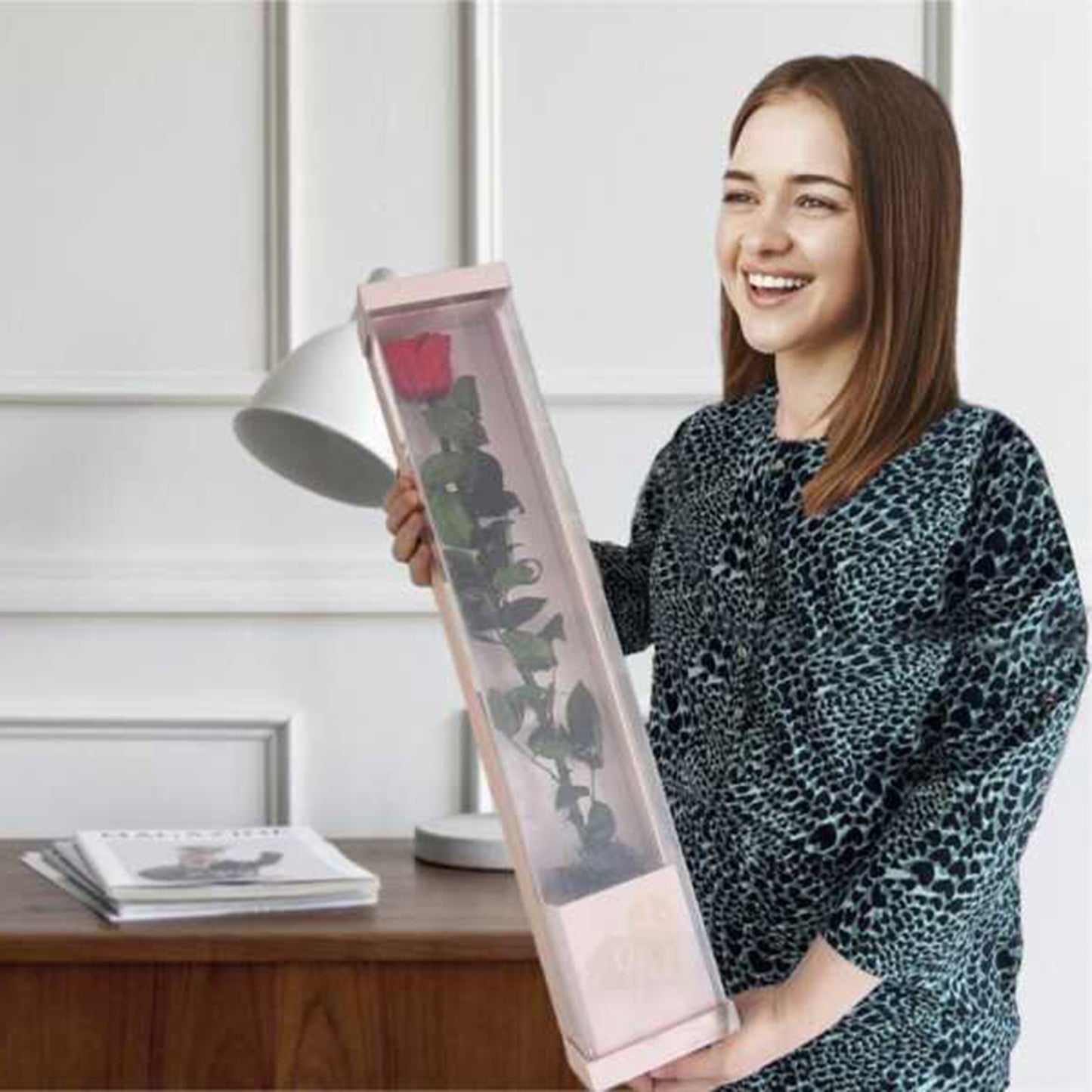 Tobeyz - Longlife rode roos op steel XXL in roze giftbox - Liefde - Moederdag Cadeautje - Perfect Cadeau - Decoratie - Valentijn cadeautje